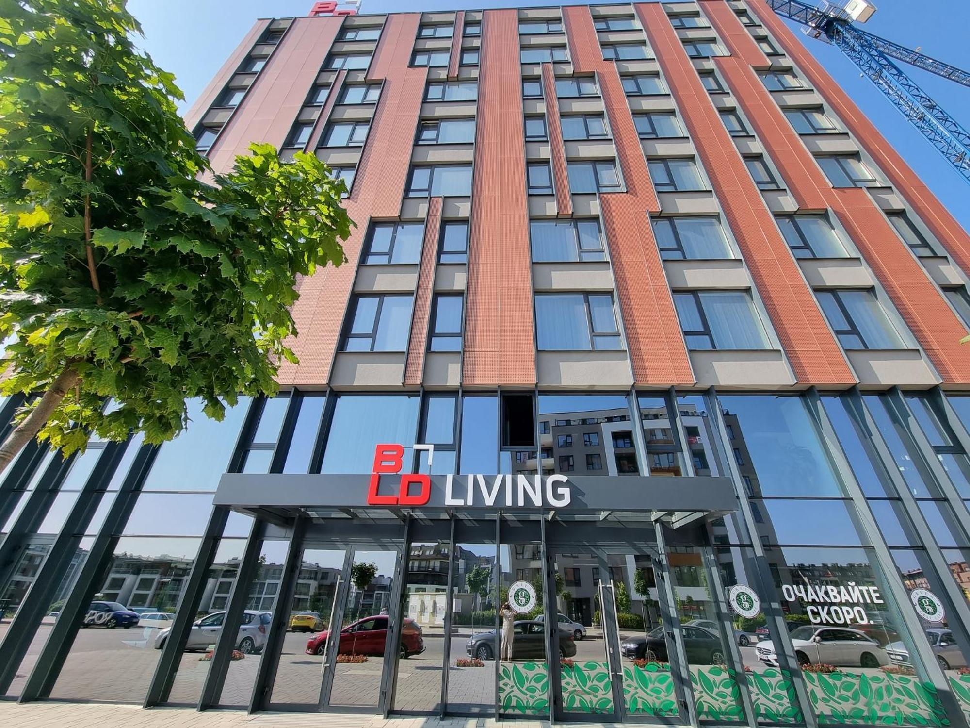 Апартхотел Mona Living